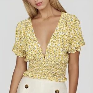 FAITHFULL THE BRAND womens 6 Marguerite yellow floral smocked deep v crop top